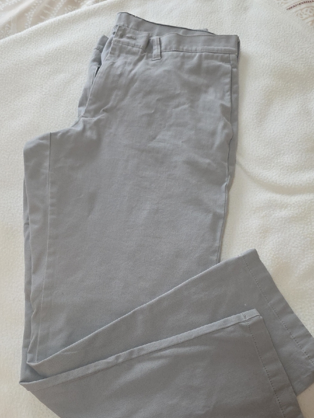 L.L. Bean Men's Light Gray Chino Pants